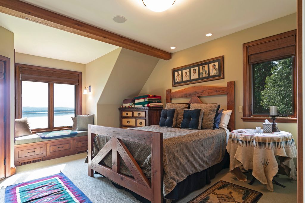 Address unavailable. photo 77