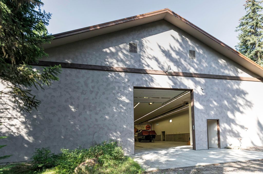 Address unavailable. photo 95