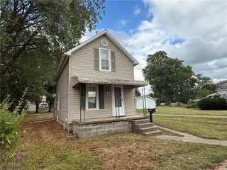 1063 Grant Avenue NW, New Philadelphia, OH 44663