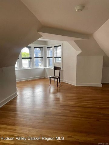 420 Warren, Hudson, NY 12534