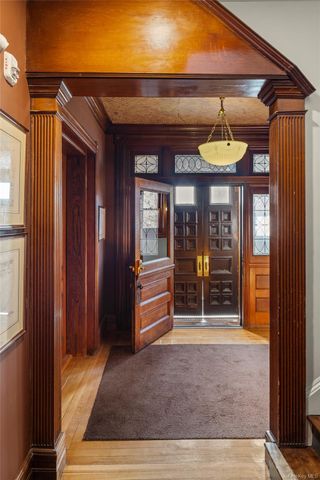 420 Warren, Hudson, NY 12534