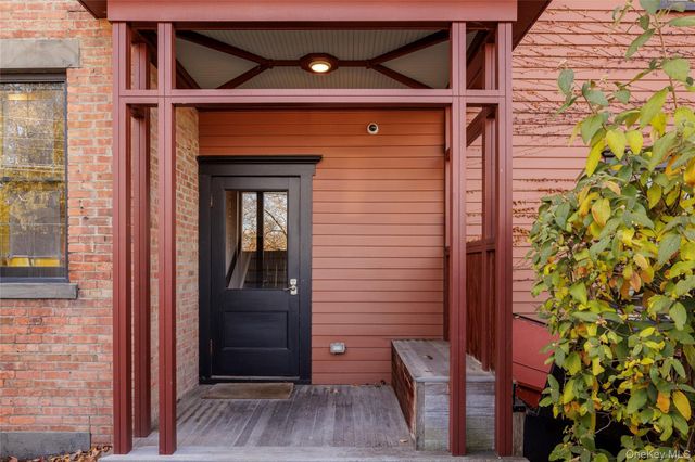 420 Warren, Hudson, NY 12534