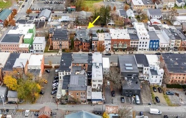 420 Warren, Hudson, NY 12534