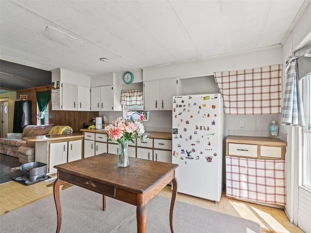 10114 SE 24TH ST, Webster, FL 33597