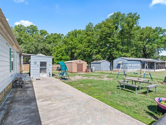 10114 SE 24TH ST, Webster, FL 33597