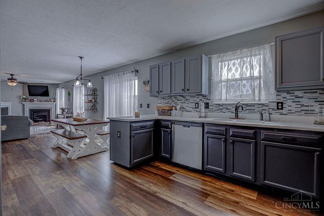 711 Hunter Court, Trenton, OH 45067