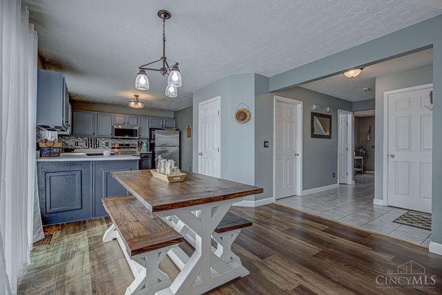 711 Hunter Court, Trenton, OH 45067