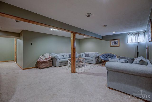 711 Hunter Court, Trenton, OH 45067