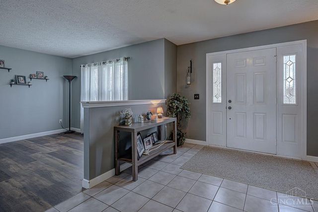 711 Hunter Court, Trenton, OH 45067