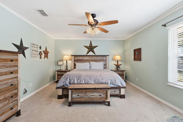 220 Eitelman Ln, Longview, TX 75605