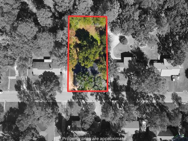 220 Eitelman Ln, Longview, TX 75605