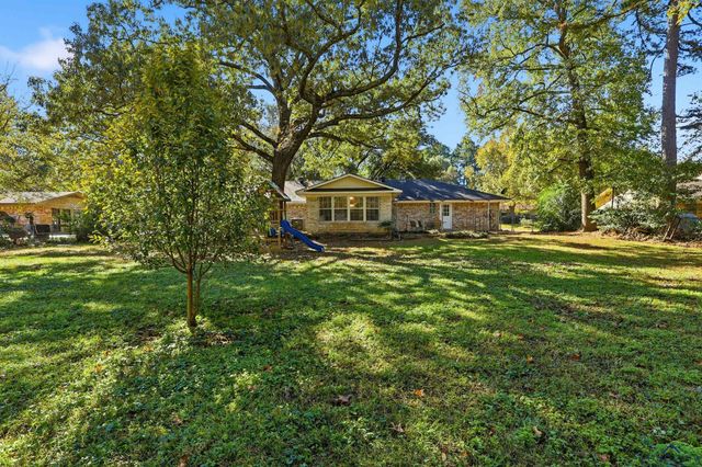 220 Eitelman Ln, Longview, TX 75605