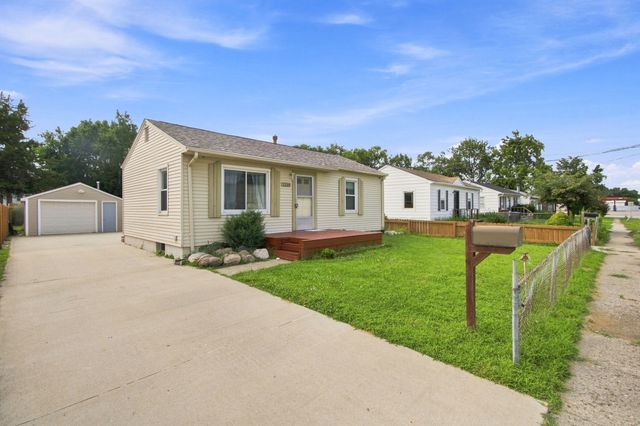 2208 Tichenor Street, Des Moines, IA 50317