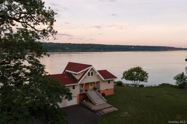 63 River Road, Malden On Hudson, NY 12453