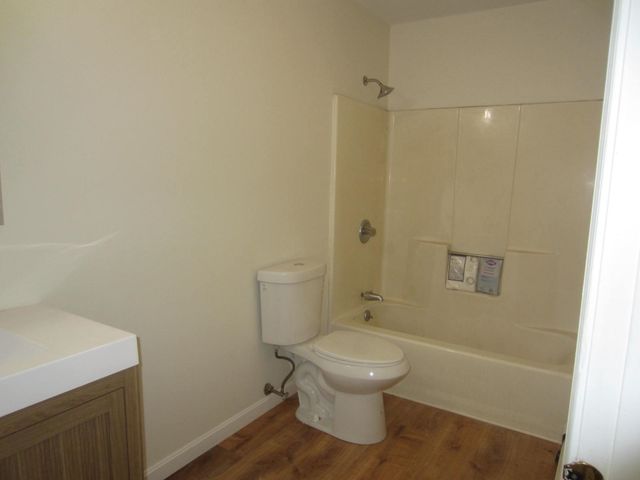 3 Sinclair Ave Apt 4, Somersworth, NH 03878