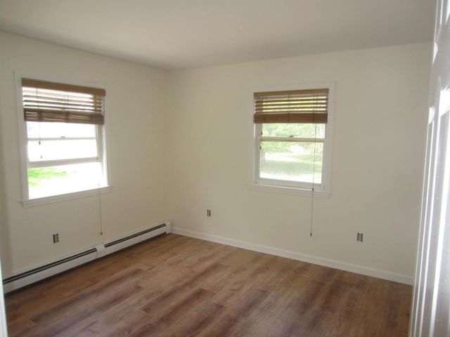 3 Sinclair Ave Apt 4, Somersworth, NH 03878