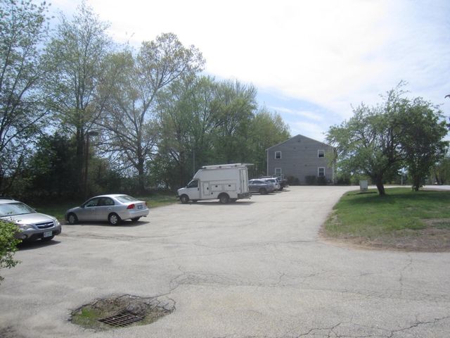 3 Sinclair Ave Apt 4, Somersworth, NH 03878
