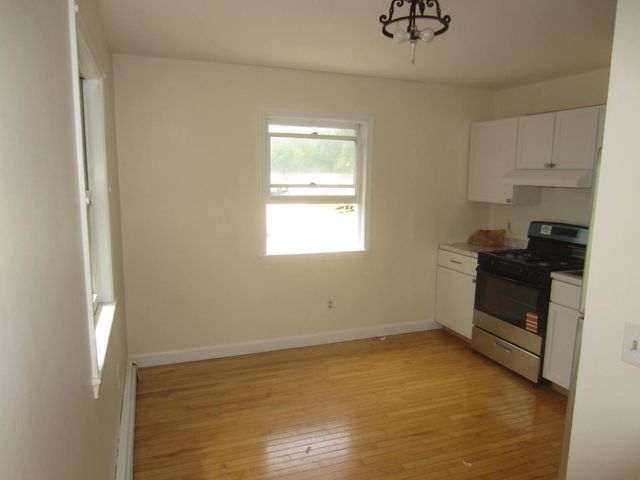 3 Sinclair Ave Apt 4, Somersworth, NH 03878
