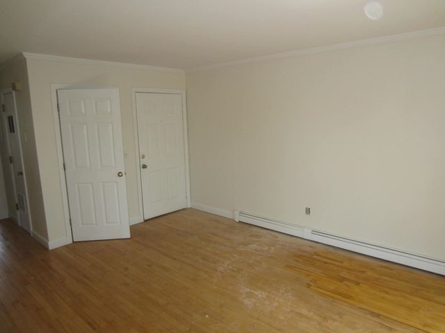3 Sinclair Ave Apt 4, Somersworth, NH 03878
