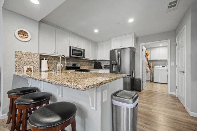 143 Emerald Ln, Jackson, CA 95642