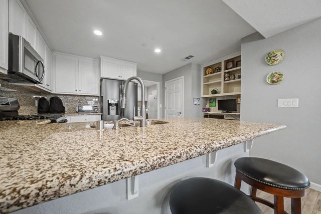 143 Emerald Ln, Jackson, CA 95642