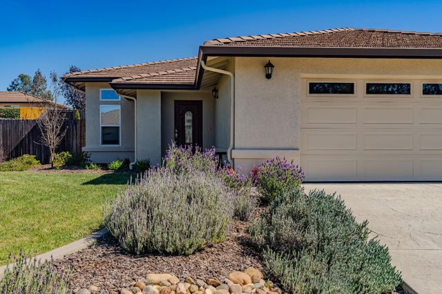 143 Emerald Ln, Jackson, CA 95642