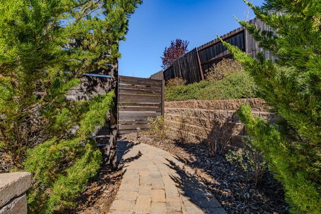 143 Emerald Ln, Jackson, CA 95642