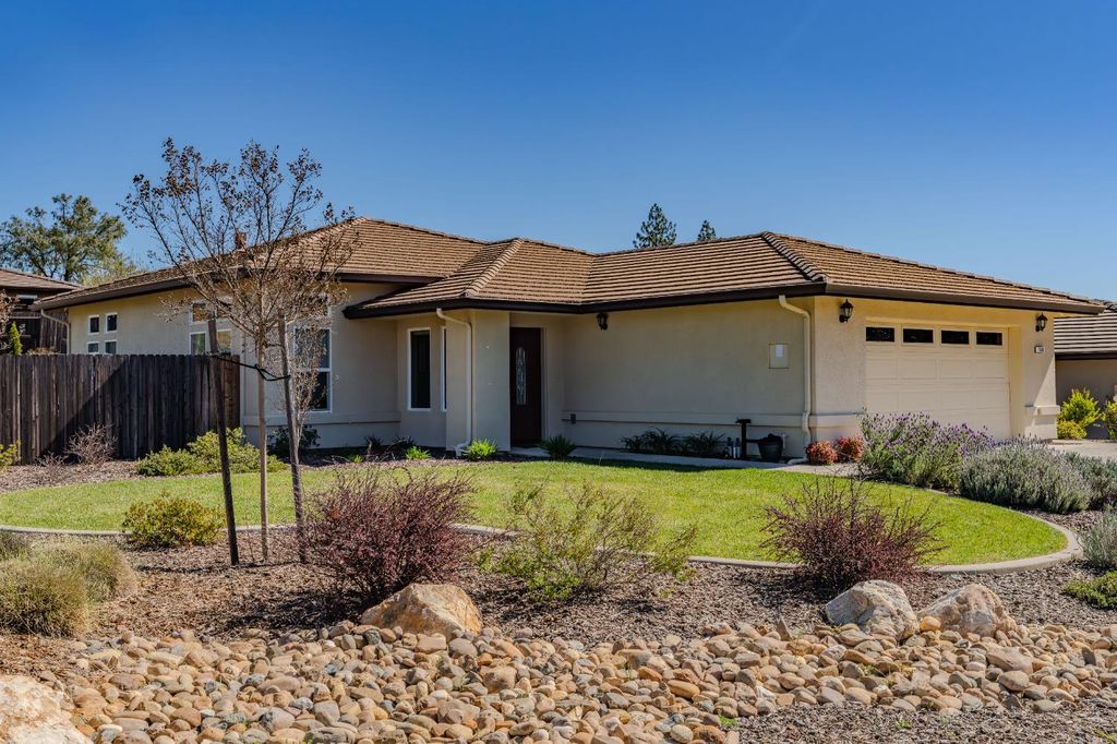 143 Emerald Ln, Jackson, CA 95642