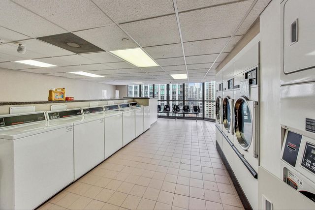 10 E ONTARIO Street 1205, Chicago, IL 60611