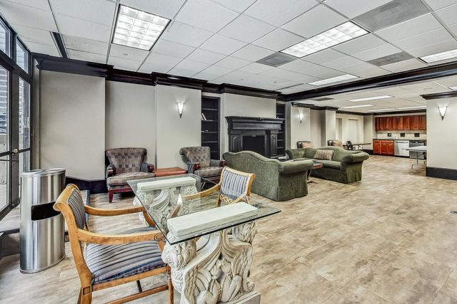 10 E ONTARIO Street 1205, Chicago, IL 60611