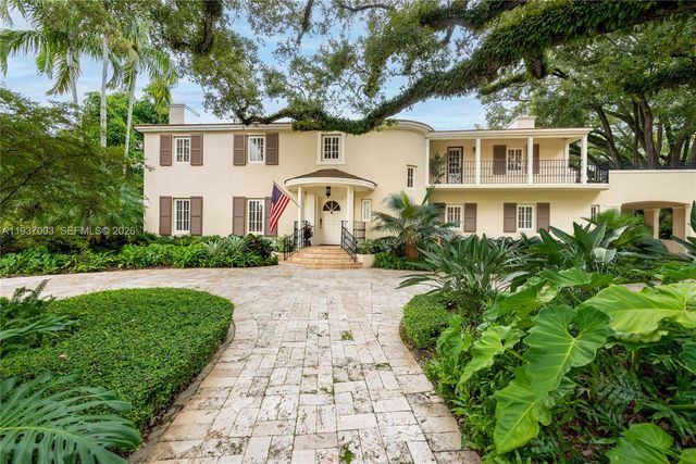 1036 S Greenway Dr, Coral Gables, FL 33134