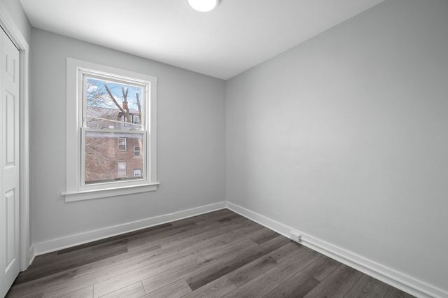 423 Funston Avenue 2F, Highwood, IL 60040
