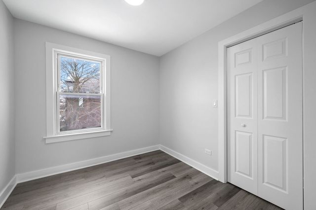 423 Funston Avenue 2F, Highwood, IL 60040