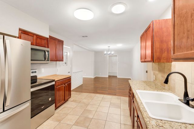 821 Wisteria Way, Richardson, TX 75080