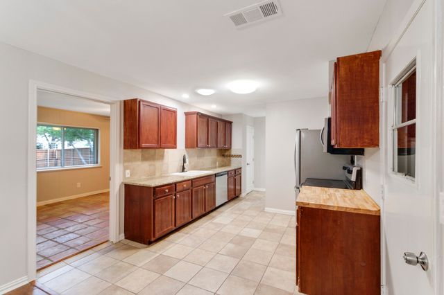 821 Wisteria Way, Richardson, TX 75080