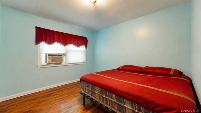 336 W Valley Stream Boulevard, Valley Stream, NY 11580