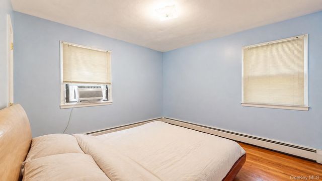 336 W Valley Stream Boulevard, Valley Stream, NY 11580
