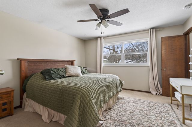 406 NW Kimberly Lane, Ankeny, IA 50023