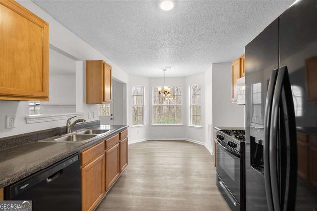 2346 Sapphire Court, Ellenwood, GA 30294