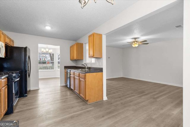 2346 Sapphire Court, Ellenwood, GA 30294