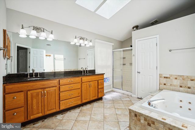 13205 PLEASANT GLEN CT, Herndon, VA 20171