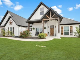 194 Cedar Mountain Drive, Weatherford, TX 76085