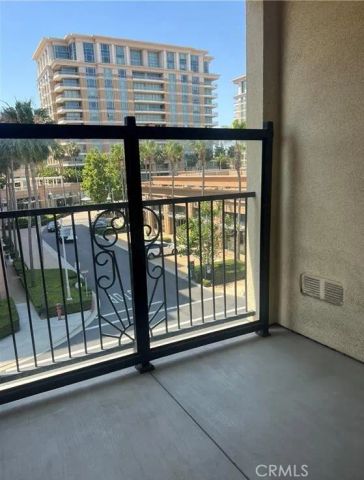 2418 Watermarke Place, Irvine, CA 92612
