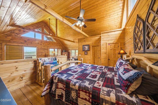 914 Black Bear Cub Way, Sevierville, TN 37862