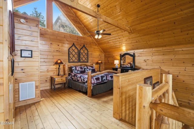 914 Black Bear Cub Way, Sevierville, TN 37862