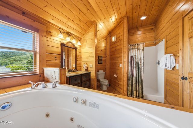 914 Black Bear Cub Way, Sevierville, TN 37862