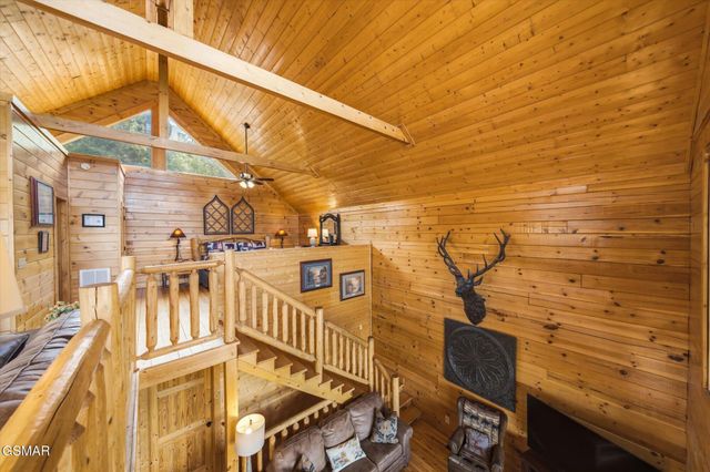 914 Black Bear Cub Way, Sevierville, TN 37862