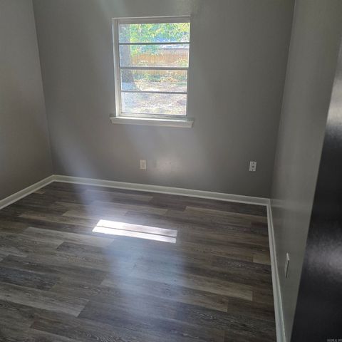 5823 LIberty Cove, Little Rock, AR 72209