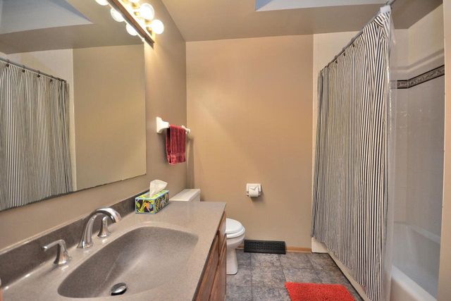 15651 W Ridge ROAD, New Berlin, WI 53151