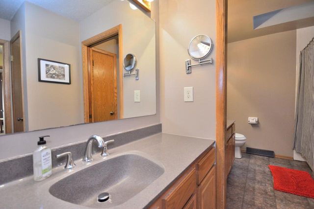 15651 W Ridge ROAD, New Berlin, WI 53151
